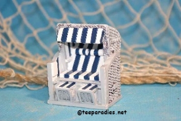 Deko: Strandkorb blau/weiß Poly ca.5x4x6 cm