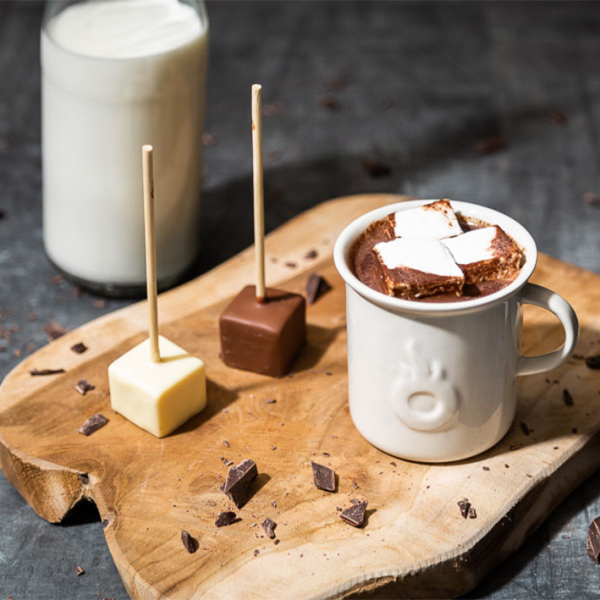 MoMe Trinkschokolade am Stiel Choc-o-lait White Natural Vanilla (Weiße Schokolade & Vanille) 33 g.